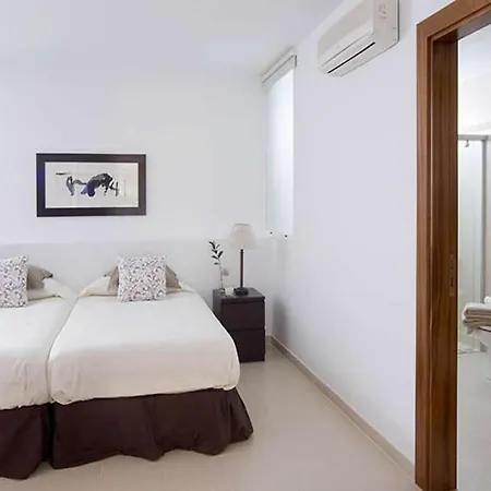 Puerto Del Carmen Sleeps 6 Pool Wifi
