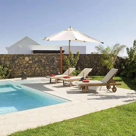 Puerto Del Carmen Sleeps 6 Pool Wifi