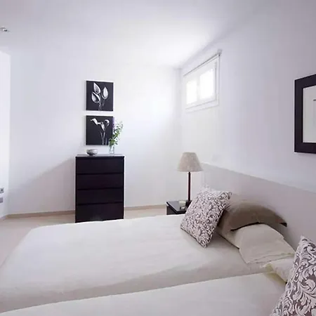 Puerto Del Carmen Sleeps 6 Pool Wifi Villa